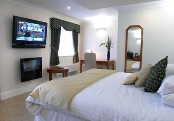 קאנוק The Barns Hotel מראה חיצוני תמונה