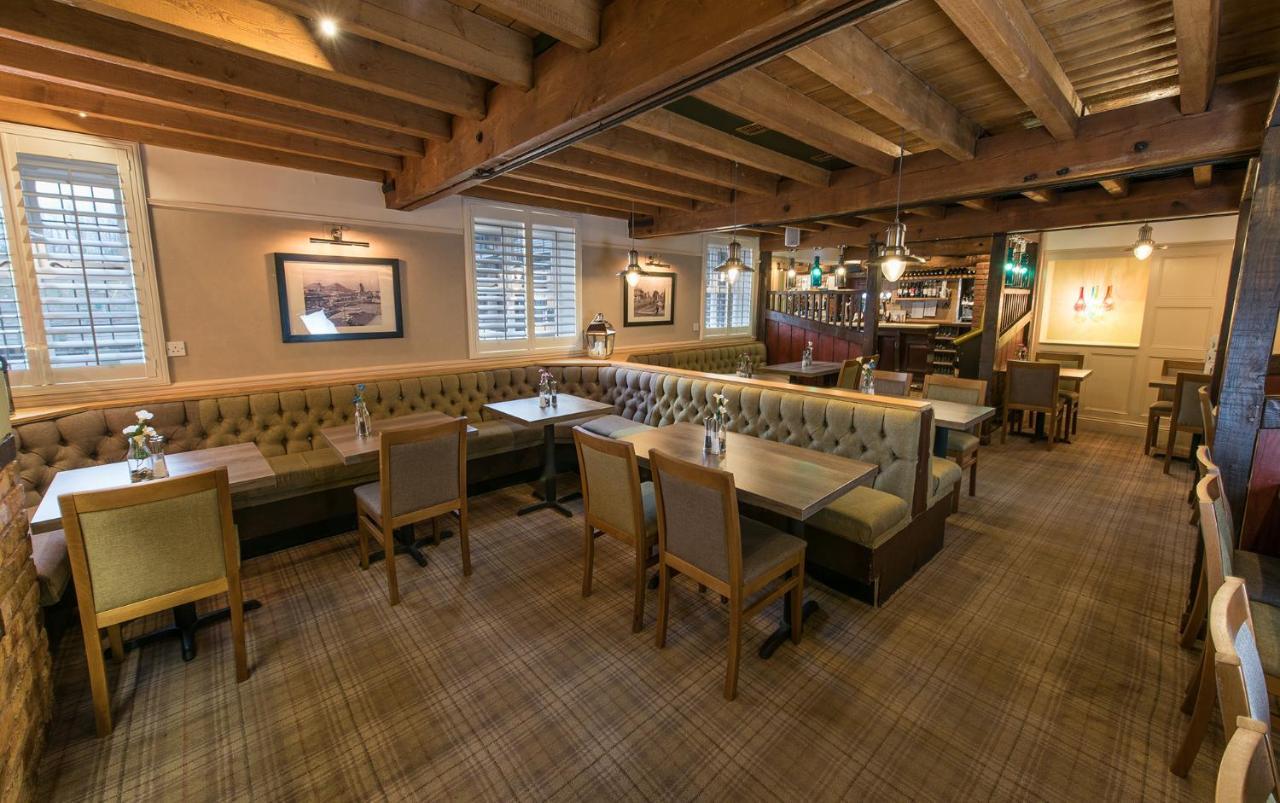 קאנוק The Barns Hotel מראה חיצוני תמונה